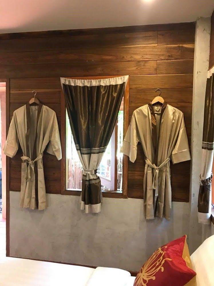 拜县约卡塔酒店 外观 照片